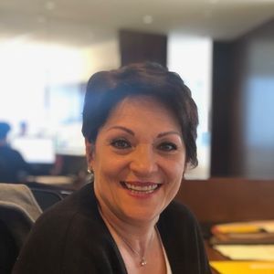 Meet your Posher, Angela